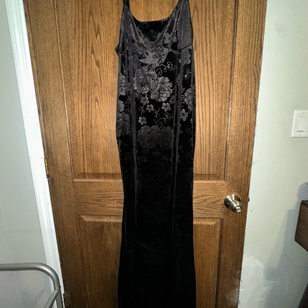 Cider Black Spaghetti Strap Slip Maxi Dress